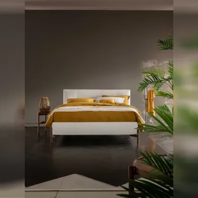 Letto matrimoniale design Verney Altrenotti a prezzo scontato