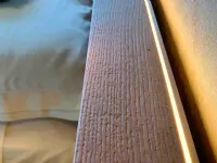 Letto matrimoniale con piedini Fluttua wildwood Lago a prezzo scontato