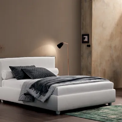 Letto matrimoniale imbottito Dalia di V&nice con un ribasso del 30%