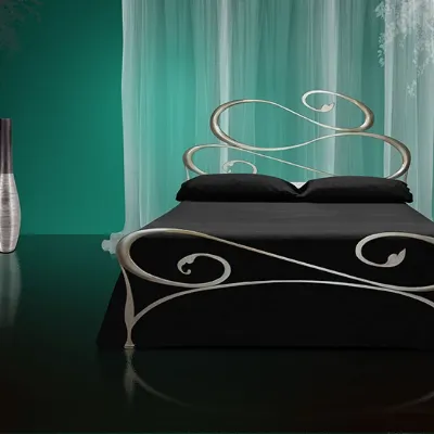 Letto matrimoniale in ferro battuto Romantic Artigianale con uno sconto del 35%