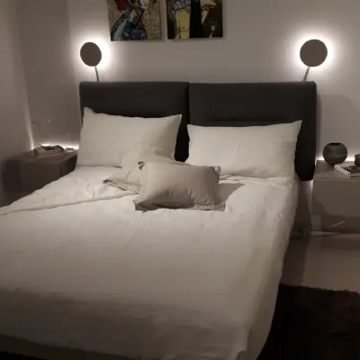 LETTO Letto bishape con 2 testiere rettangolari e lampade led Caccaro a PREZZI OUTLET