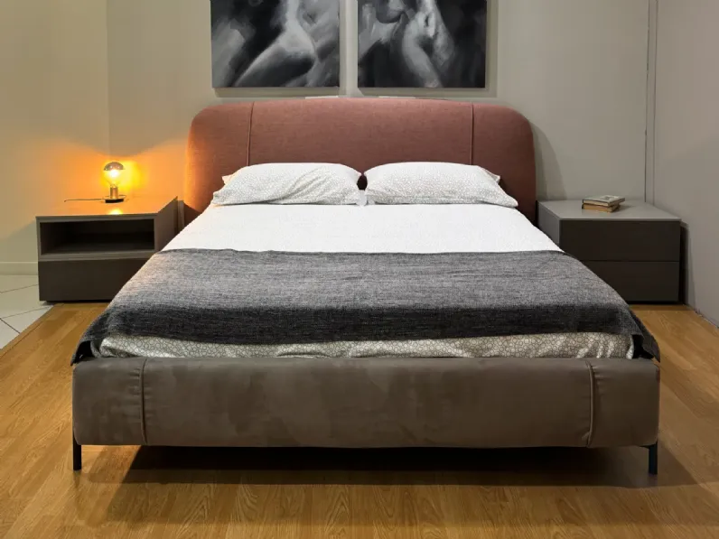 Letto moderno con piedini Letto set Samoa a prezzo scontato