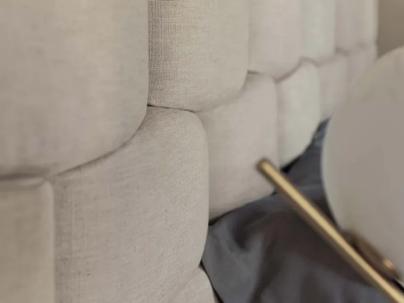 Letto matrimoniale Majal Flou con un ribasso IMPERDIBILE