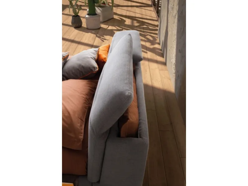 Letto imbottito modello Apollo di Le comfort scontato 30%