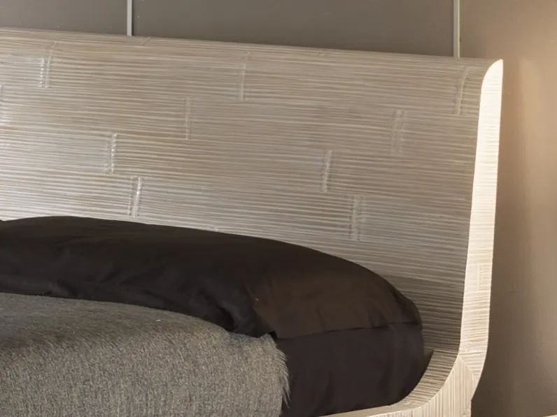 Letto matrimoniale moderno Etnico wave Outlet etnico a prezzo scontato