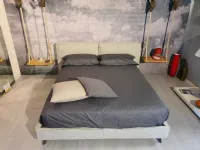 Letto moderno con giroletto Flann air 2.0 Ditre italia a prezzo scontato