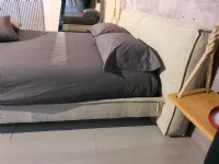 Letto moderno con giroletto Flann air 2.0 Ditre italia a prezzo scontato