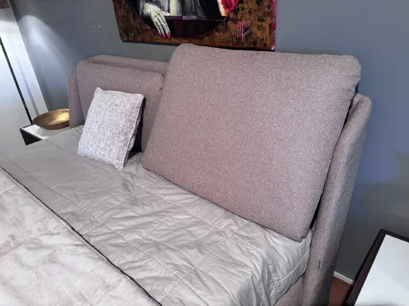 Letto imbottito con contenitore Hello Noctis a prezzo scontato