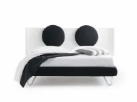 Letto matrimoniale moderno Hug collection Noctis a prezzo ribassato