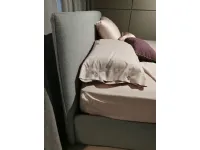 Letto matrimoniale moderno in tessuto Zizuzi 28 Exc a prezzo outlet