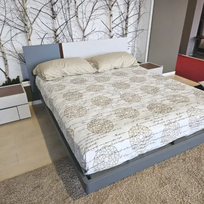 Letto moderno con contenitore Ken Tomasella a prezzo ribassato