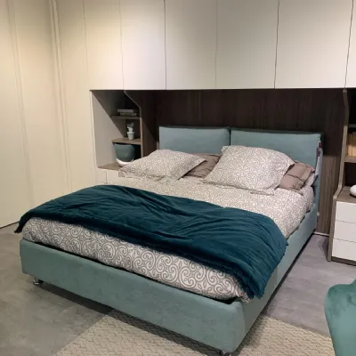 Letto imbottito con contenitore KetlinCollezione esclusivaa prezzo scontato