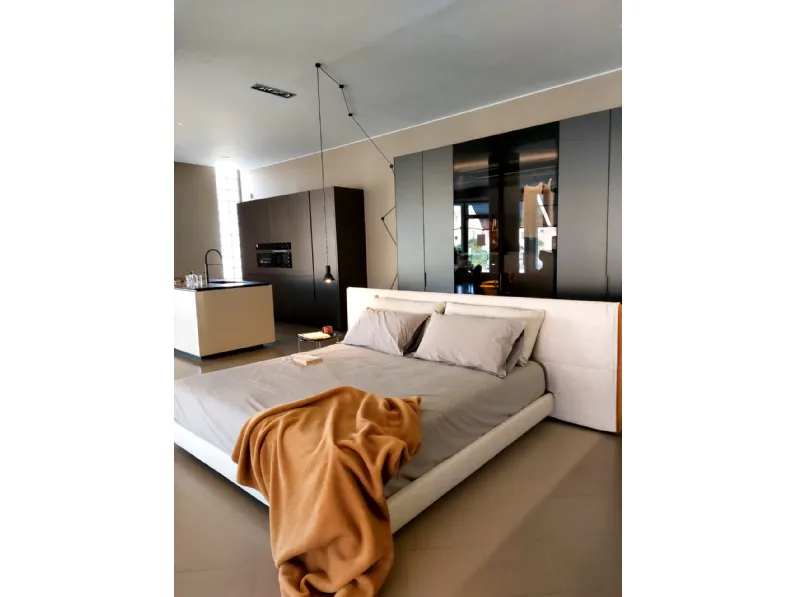 Letto imbottito con giroletto Letto yumePoliforma prezzo scontato