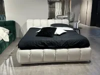 Letto imbottito modello Sacai di Franco ferri scontato 50%