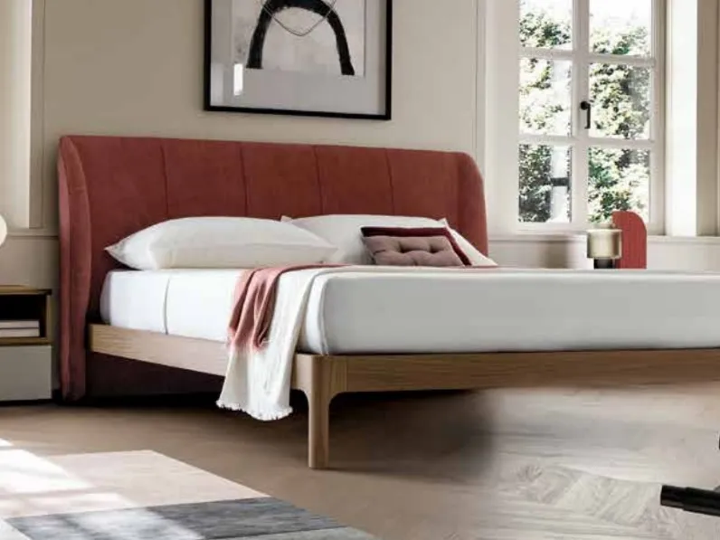 Letto moderno con gambe Scirocco Santalucia a prezzo ribassato