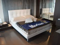 Letto moderno Max capitonne basso di Twils SCONTATO 