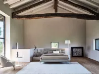 Letto imbottito modello Max di Twils scontato 30%