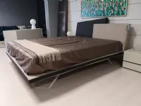 Letto moderno Metting Presotto con uno sconto del 45%