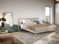 Letto matrimoniale design Mizu Novamobili a prezzo scontato