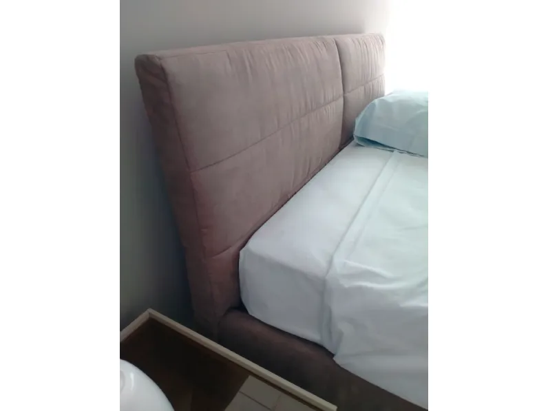 Letto moderno Berry con fodera di  ricambio  ecopelle V&nice scontato 31%