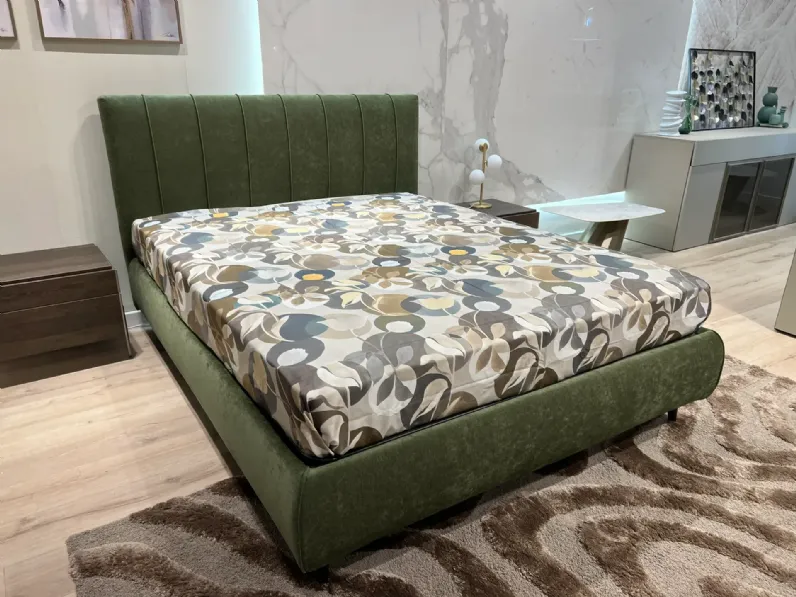Letto imbottito modello Chamole di Altrenotti scontato 30%
