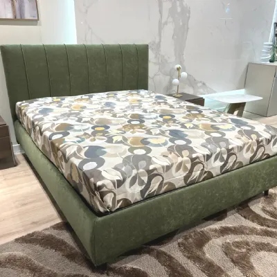 Letto imbottito modello Chamole di Altrenotti scontato 30%