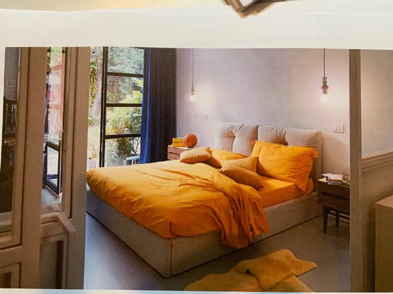 Scopri il Letto imbottito modello D 08 di Noctis con uno sconto del 53%!