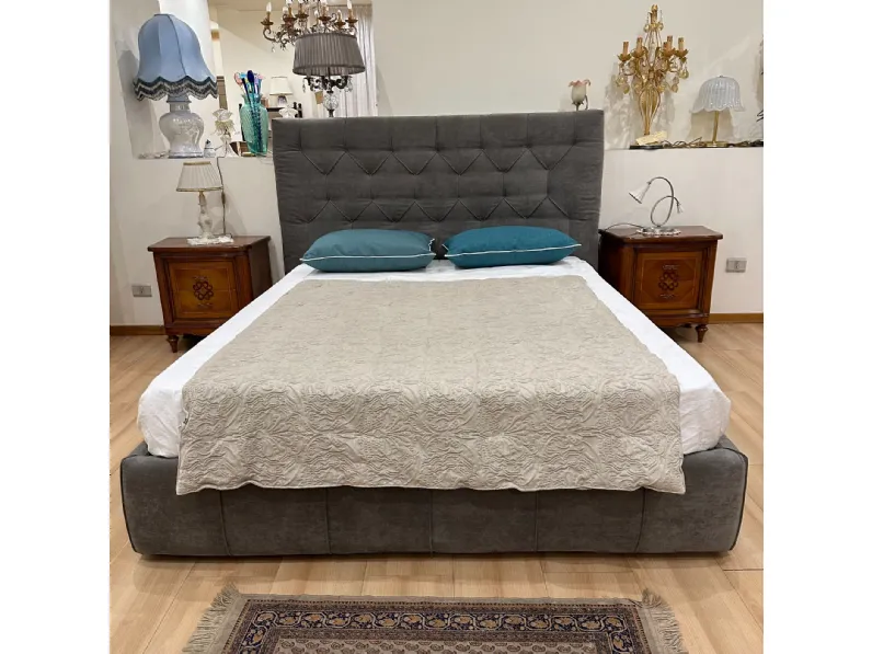 Letto matrimoniale moderno Hamilton Felis a prezzo scontato