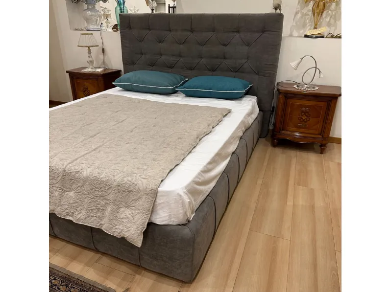 Letto matrimoniale moderno Hamilton Felis a prezzo scontato