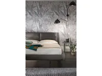 Letto moderno con gambe Stromboli king Mottes selection a prezzo ribassato