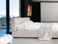Letto matrimoniale con piedini Letto matrimoniale modello duck Noctis a prezzo ribassato