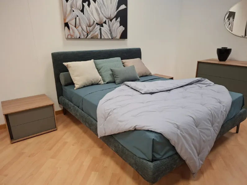 Letto moderno con piedini Twils V&nice a prezzo scontato