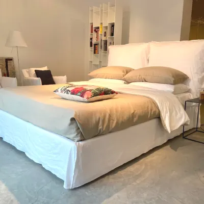 Letto matrimoniale con contenitore Double Gervasoni a prezzo scontato