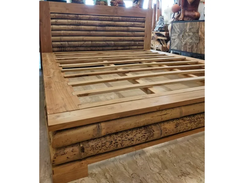 Letto matrimoniale con giroletto Etnico isayto Outlet etnico a prezzo scontato
