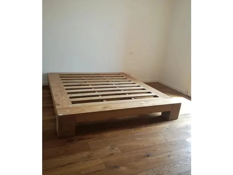Letto in legno con giroletto Giroletto slat teak massello Artigianale a prezzo ribassato