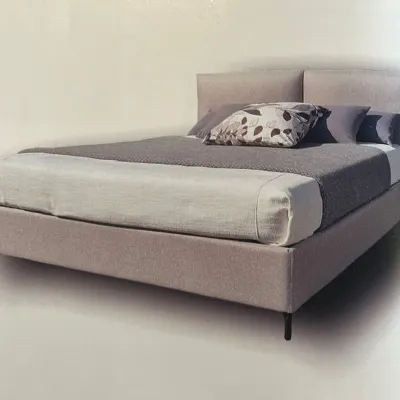 Letto moderno Icaro Confort line con un ribasso del 35%