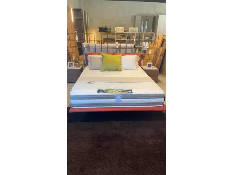 Letto moderno con pediera Letto filo 2 ethos Veneran a prezzo ribassato