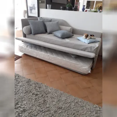 Letto imbottito modello Line di Bolzan scontato 34%