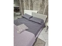 Letto moderno Meeting bicolore Presotto con uno sconto del 52%