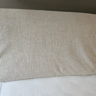 Letto imbottito con contenitore NuvolaDivanideaa prezzo scontato