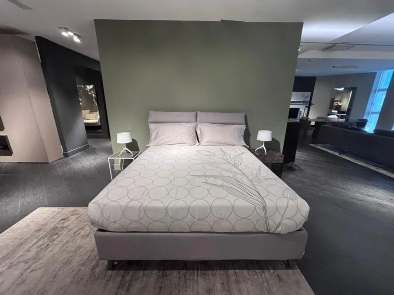 Letto moderno Plio di Oggioni SCONTATO 