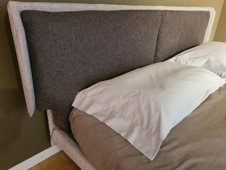 Letto moderno Skin Ditre italia con uno sconto del 41%