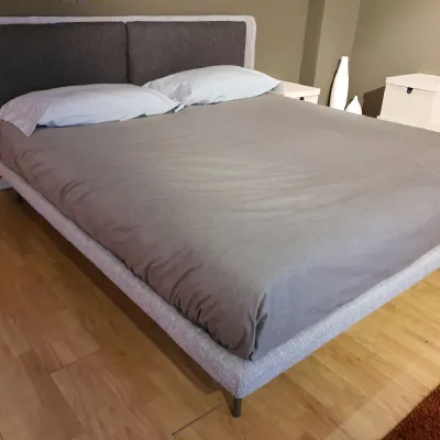 Letto moderno Skin Ditre italia con uno sconto del 41%