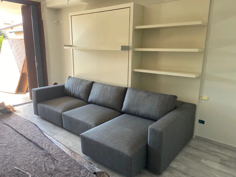 Letto moderno Swing con boiserie di Clei SCONTATO 