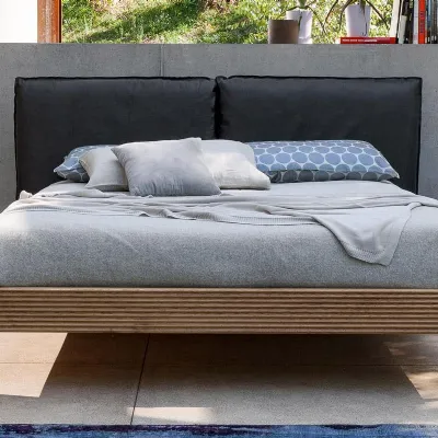 Richiedi ora il prezzo di questo letto Wooden bed di Devina nais 