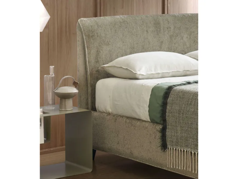 Letto imbottito modello Nadir h 25 cm di Rosini scontato 25%