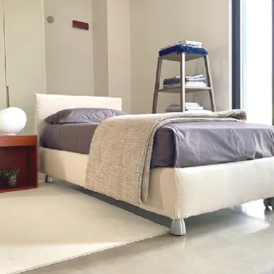 Letto singolo moderno Notturno due Flou a prezzo ribassato