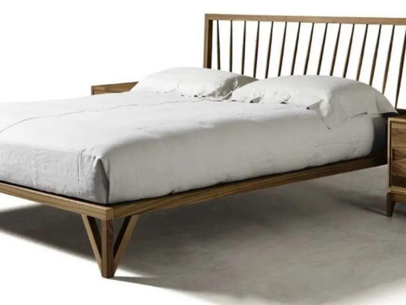 Letto design con gambe * p-120 Dale a prezzo scontato