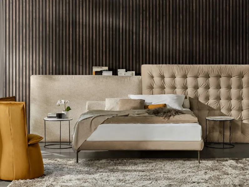 Letto imbottito modello Pegaso * di Rosini scontato 30%