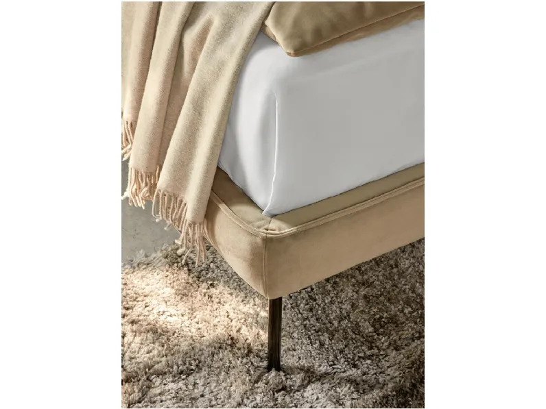 Letto imbottito modello Pegaso * di Rosini scontato 30%